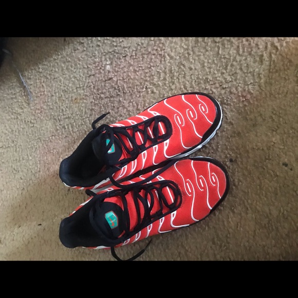 🍄 Air Max Plus - Picture 2 of 3